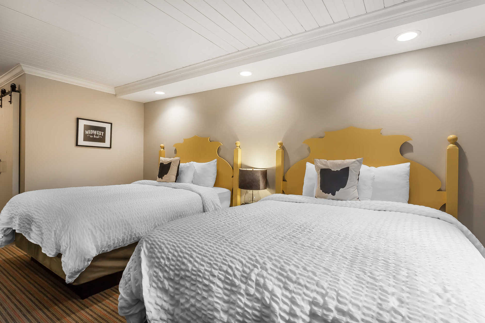 The Aurora Inn Hotel And Event Center Habitación foto