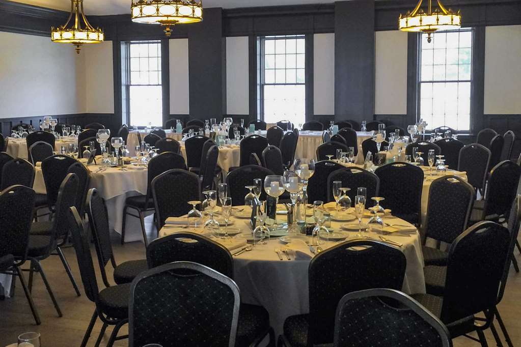The Aurora Inn Hotel And Event Center Facilidades foto
